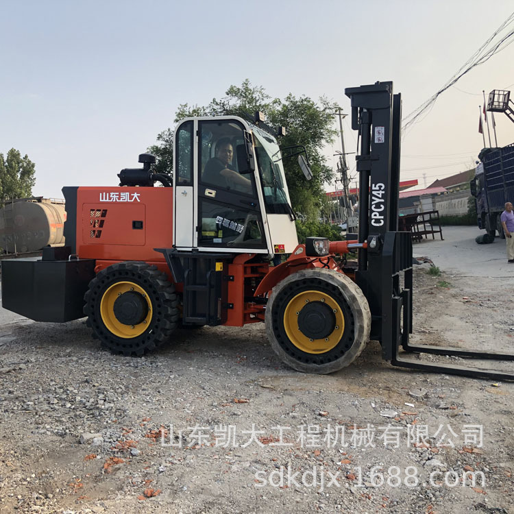 山东凯大一体式越野叉车 cpcy50型叉车4吨载重叉车 四驱越野 m