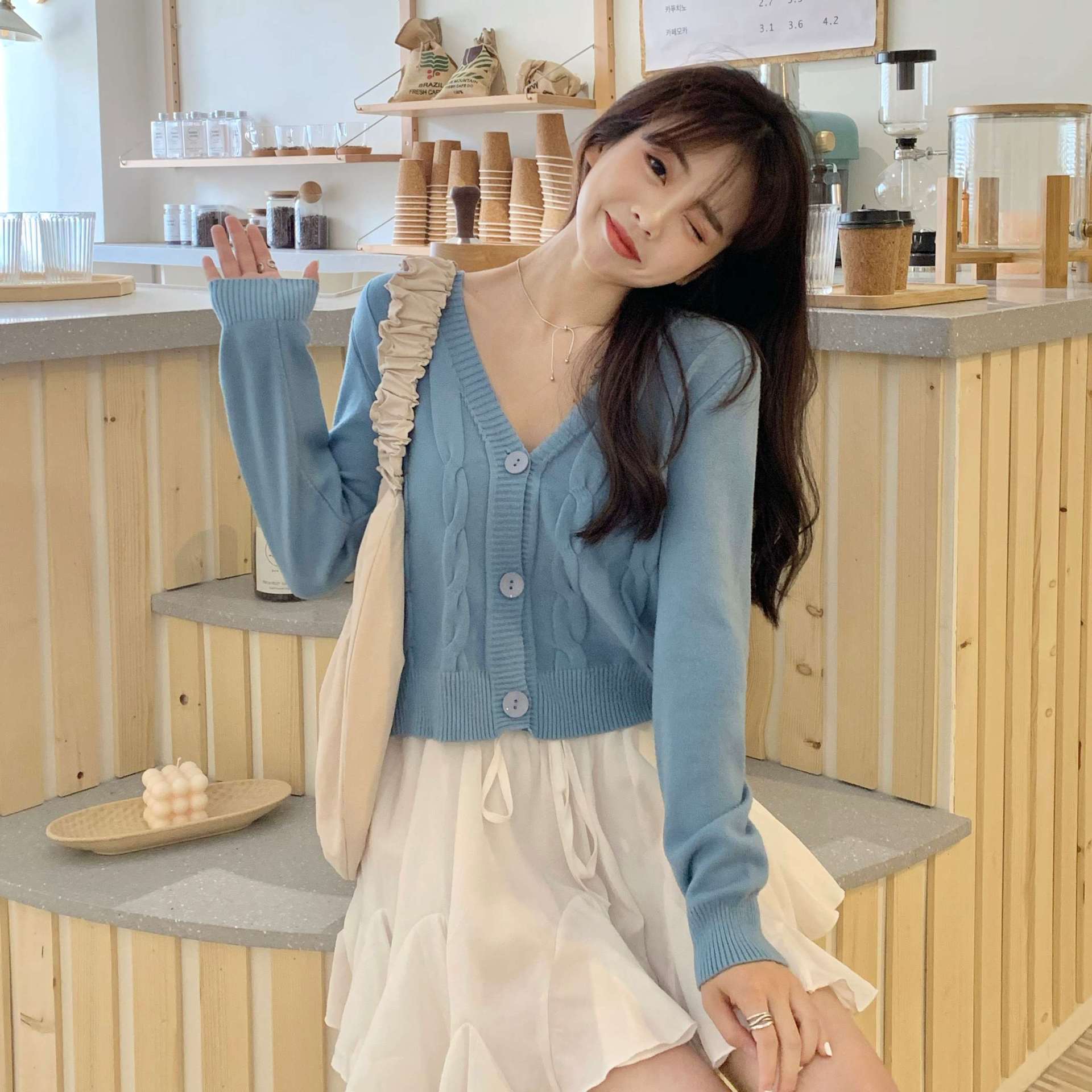 针织衫秋款女装新款复古港风chic上衣宽松v领长袖开衫韩版女外套