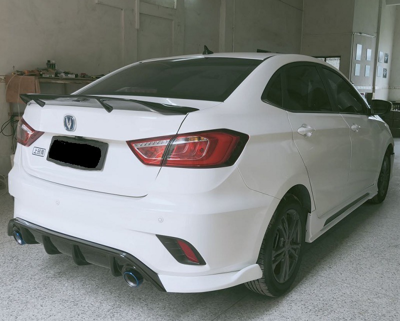 长安2018-20逸动dt小包围逸动改装包围前唇 后唇 侧裙 排气 尾翼