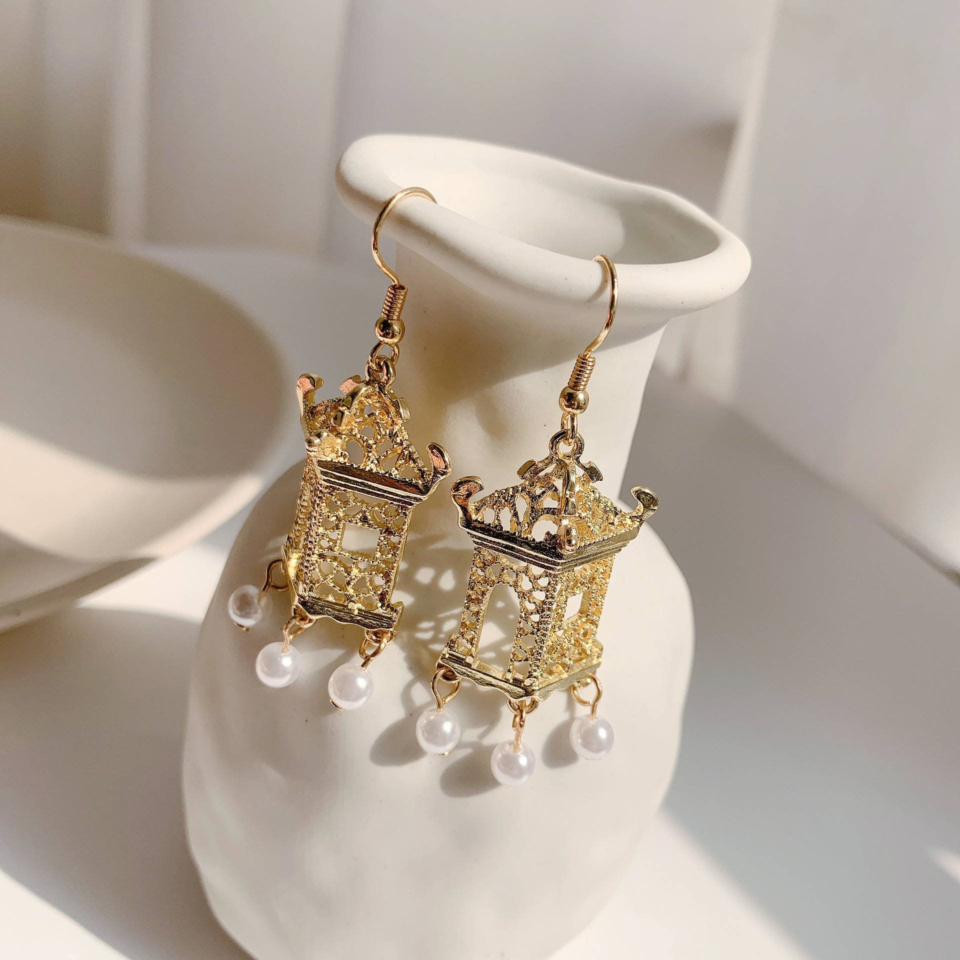 中国风镂空宫廷耳饰女水墨亭台个性珍珠流苏耳环复古风灯笼耳饰品