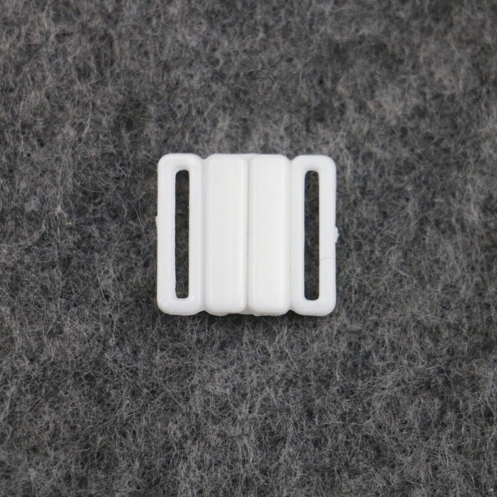 黑白透明现货塑料内衣泳装对扣文胸前扣插扣调节胶扣内衣扣子母扣