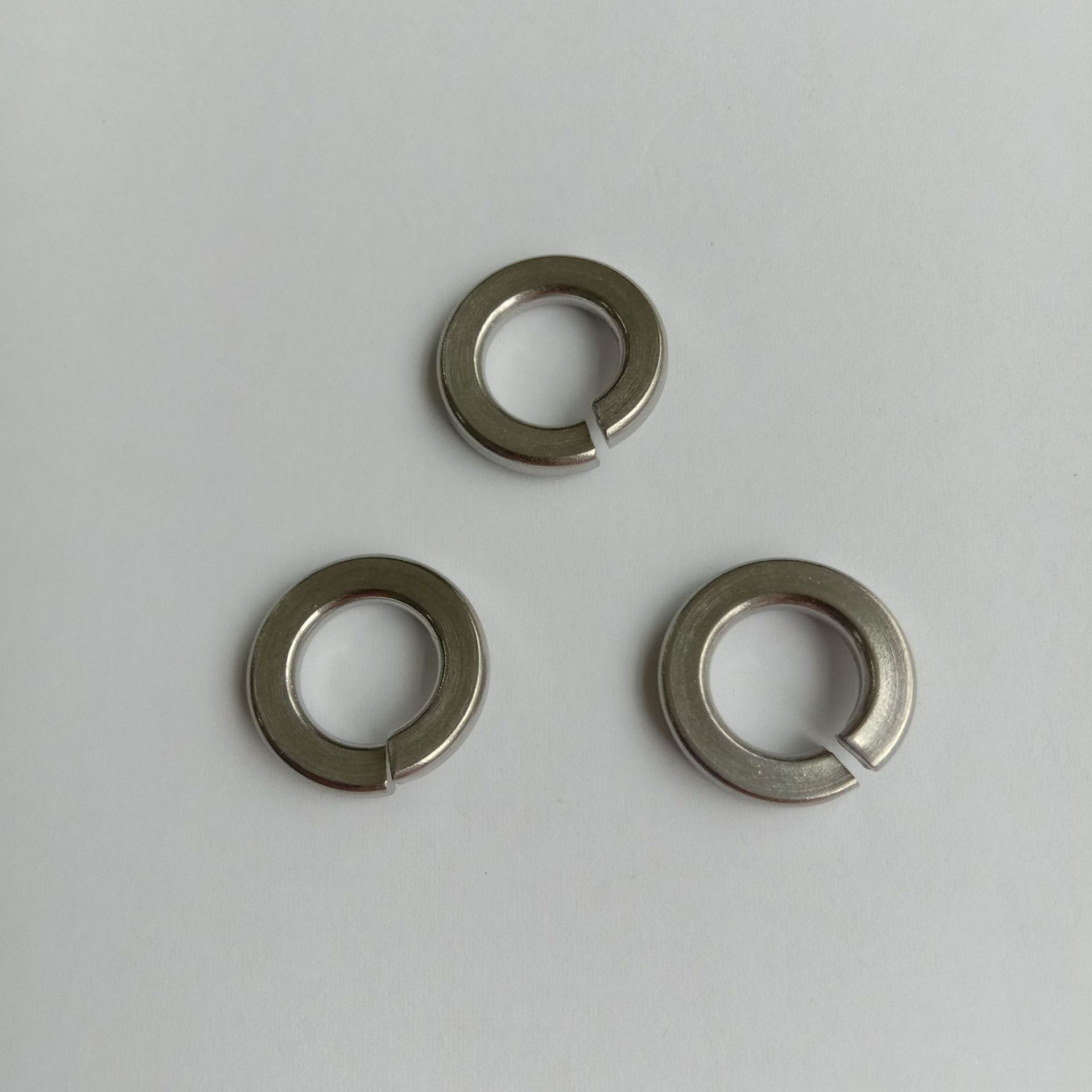 厂家直销304不锈钢din127-b弹垫 多种规格德标标准弹簧垫圈