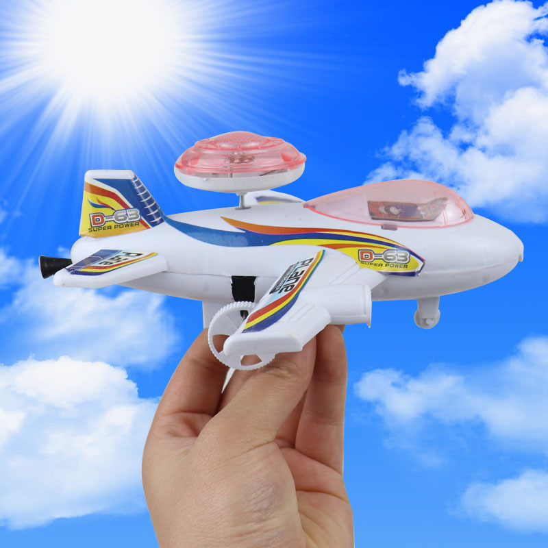 特价夜市地摊玩具发光拉线飞机闪光发条飞机地摊夜市批发灯光货源