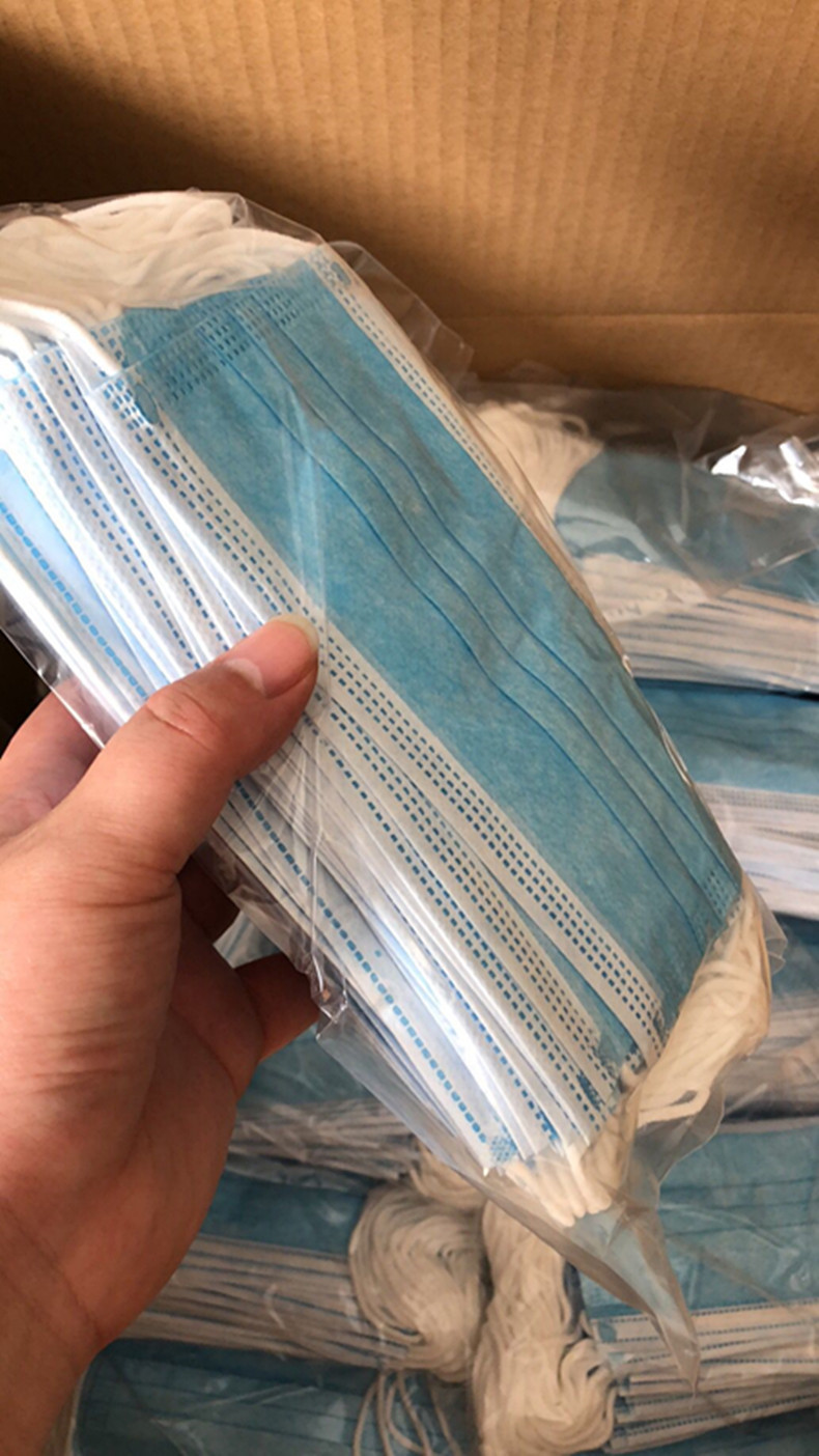 厂家直销包邮现货一次性三层防护防尘含熔喷布日用民用口罩批发1