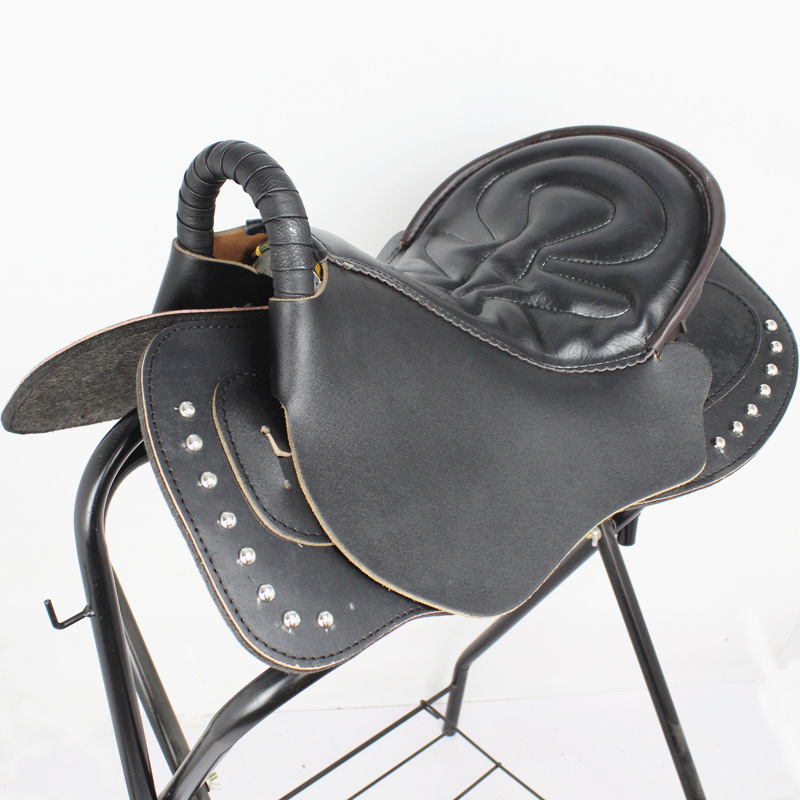 马鞍子全套 马具牛皮新款大马游客鞍小马骑士马术用品新年包邮