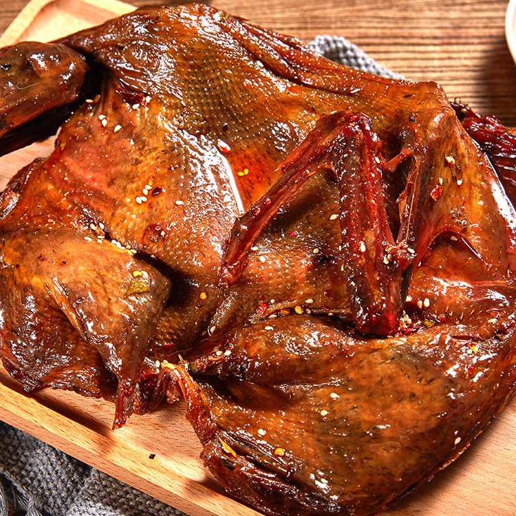 湖南辣味麻辣豆干子辣条大辣片魔芋干酱板鸭肉鱼尾木瓜丝鸭脖食品