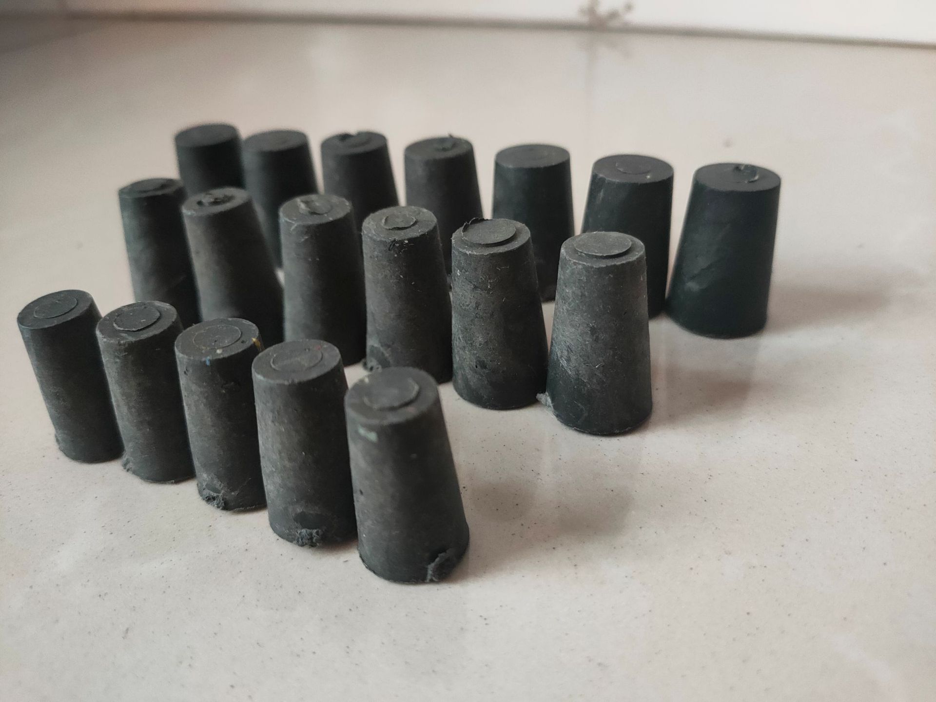 供应 穿墙螺丝墙堵模板堵头 铝模板对拉螺杆套管胶杯堵头建筑配件