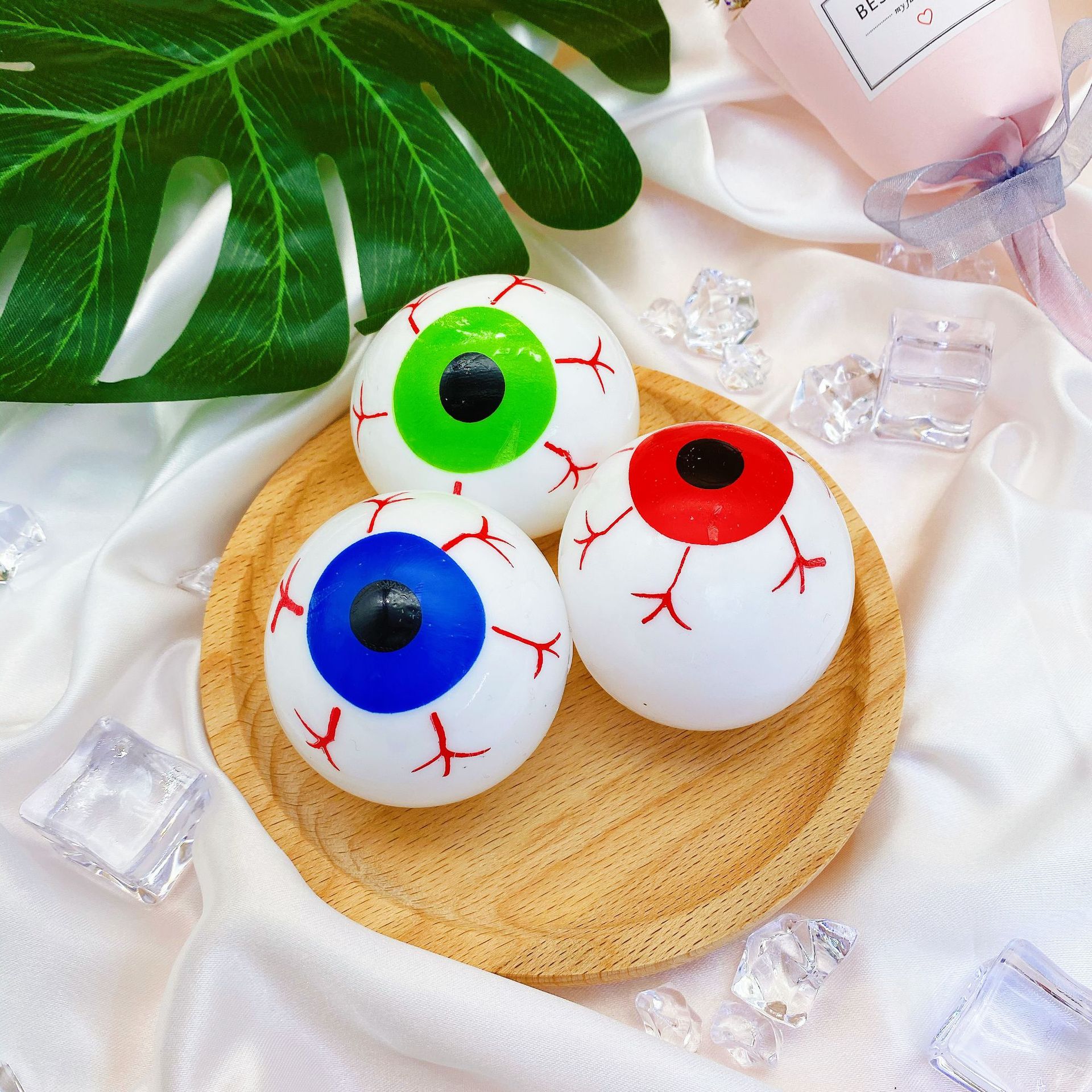 工厂货源地摊好物眼球发泄玩具解压神器愚人节搞怪