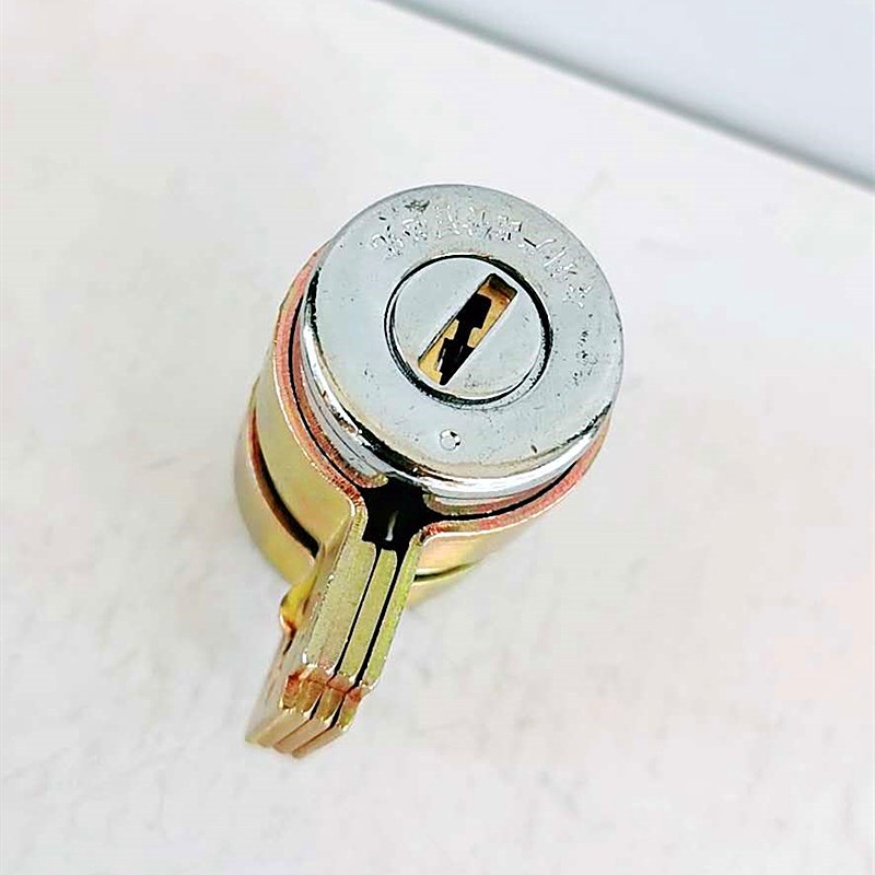 航鹰神龙十字老式防盗门盼盼锁棒棒锁双头双拨片铁架锁芯十字钥匙