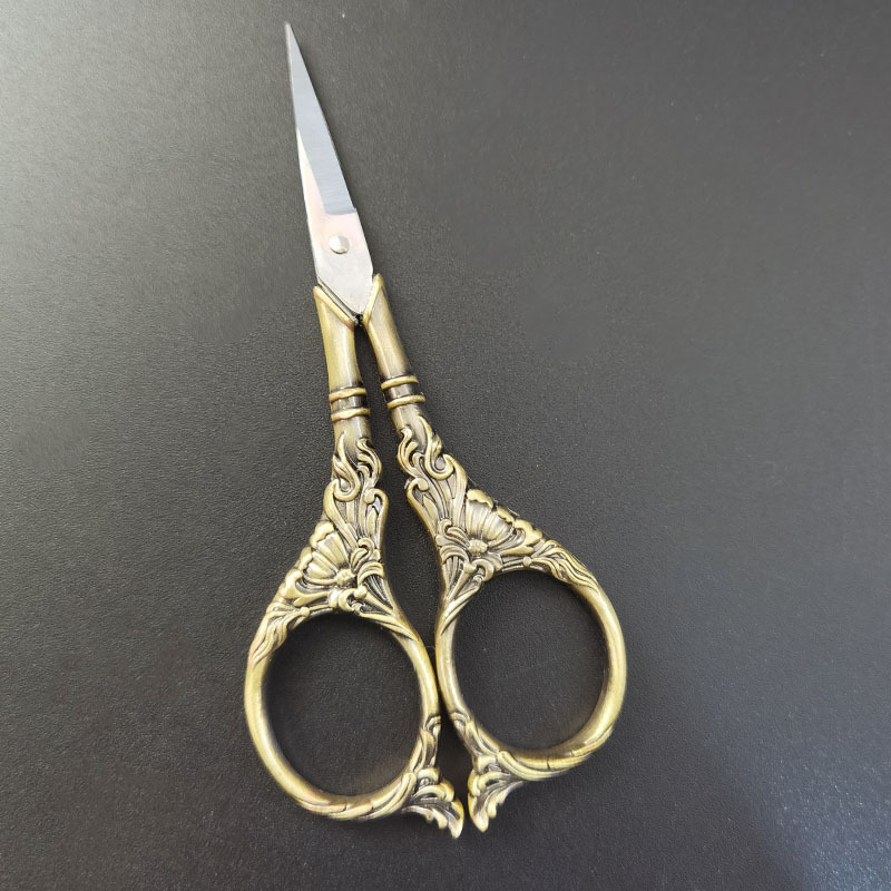 不锈钢剪刀纱线剪刀十字绣花线头剪古欧式复古剪刀百合样式工艺剪