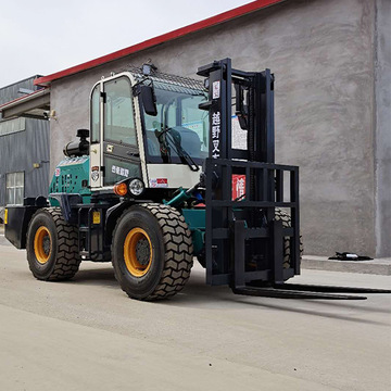 四驱越野叉车3吨35吨4吨5吨柴油叉车升高车工地货物运输叉车