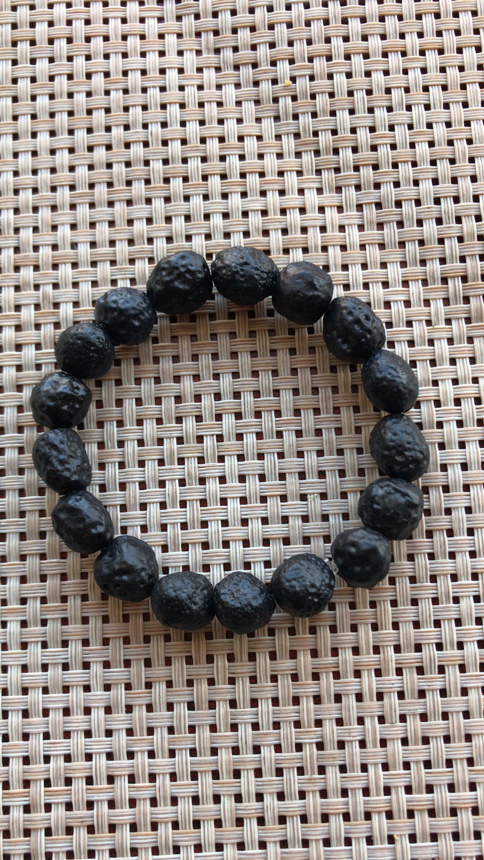 批发阿拉善戈壁原石玛瑙黑金刚手串饰品