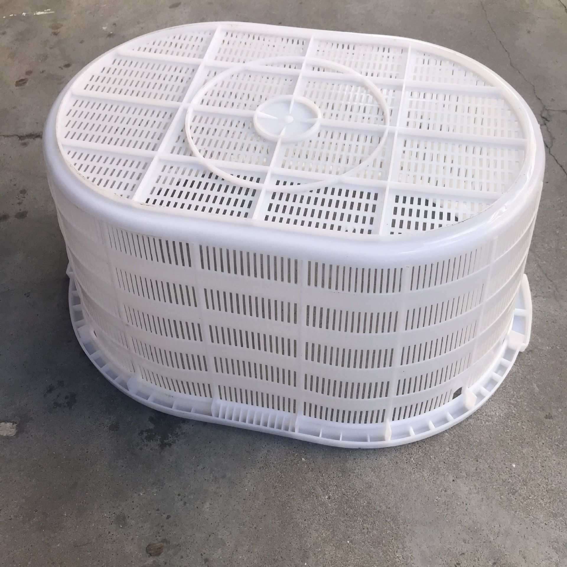 现货供应pp白色塑料鱼框 485*475*410塑料萝 圆形塑料鱼虾框