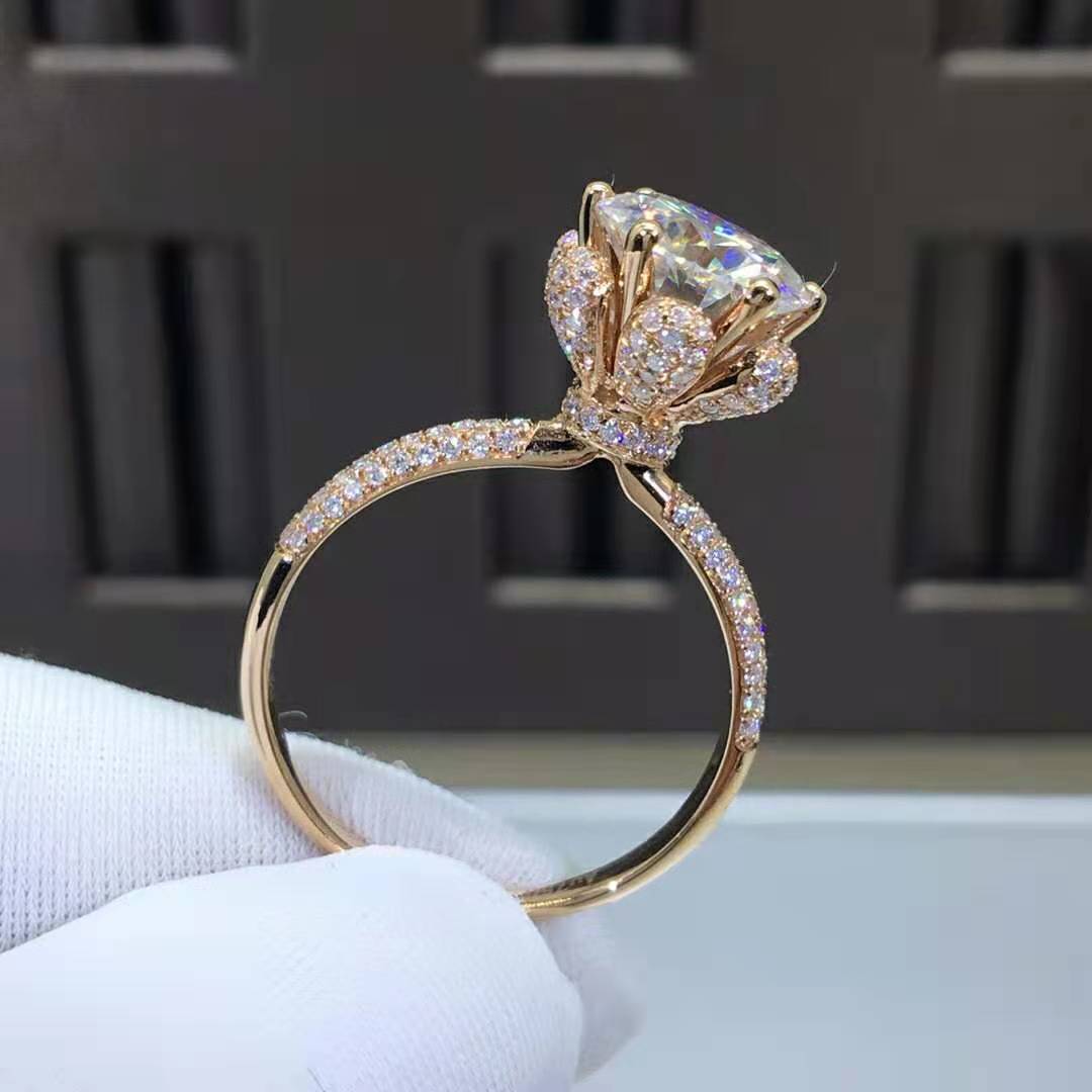 进口d色莫桑钻18k玫瑰金女款婚戒冰雪皇后轻奢优雅钻戒节日礼物