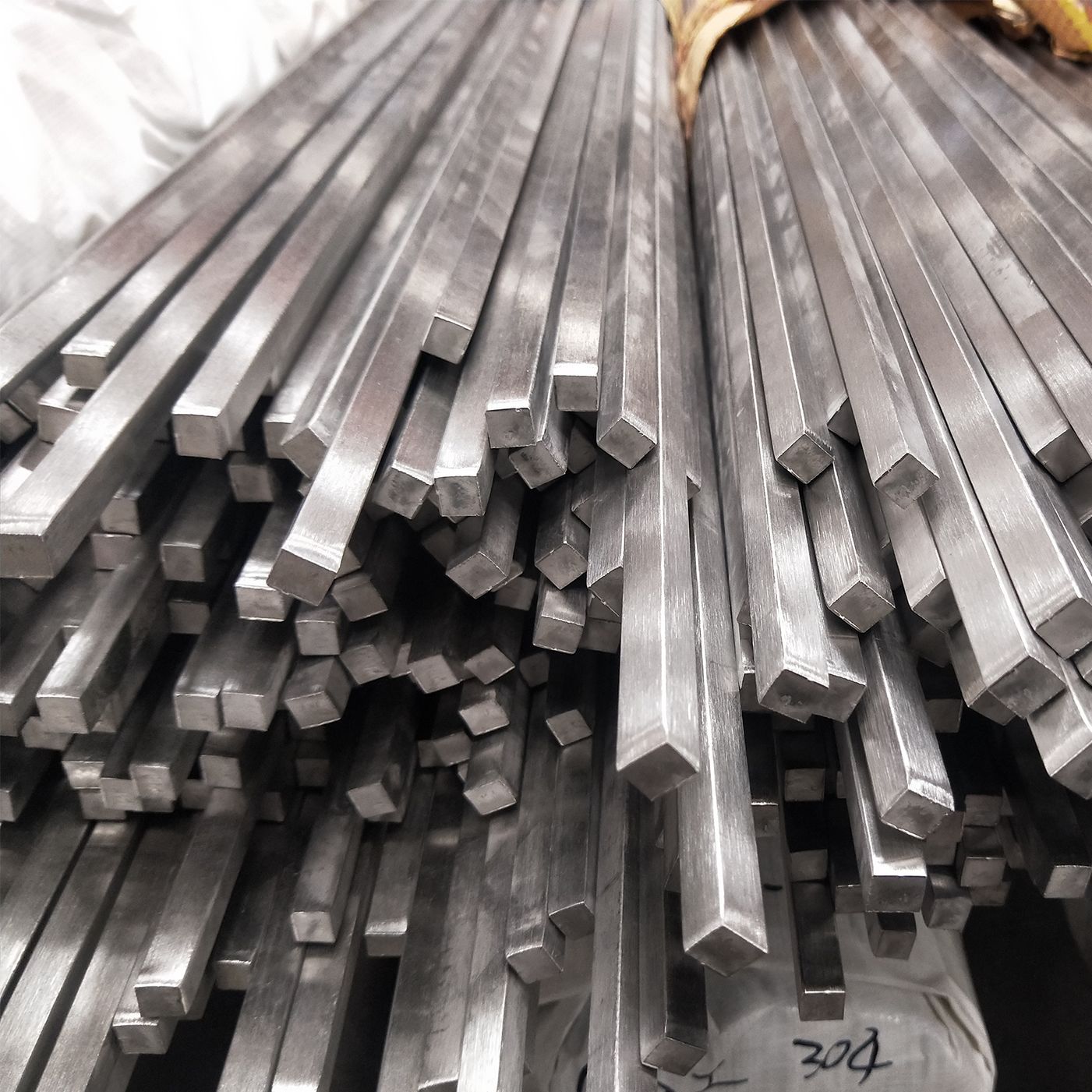 410不锈钢方棒厂家定制410方棒方钢实心棒规格齐全量大从优可切割