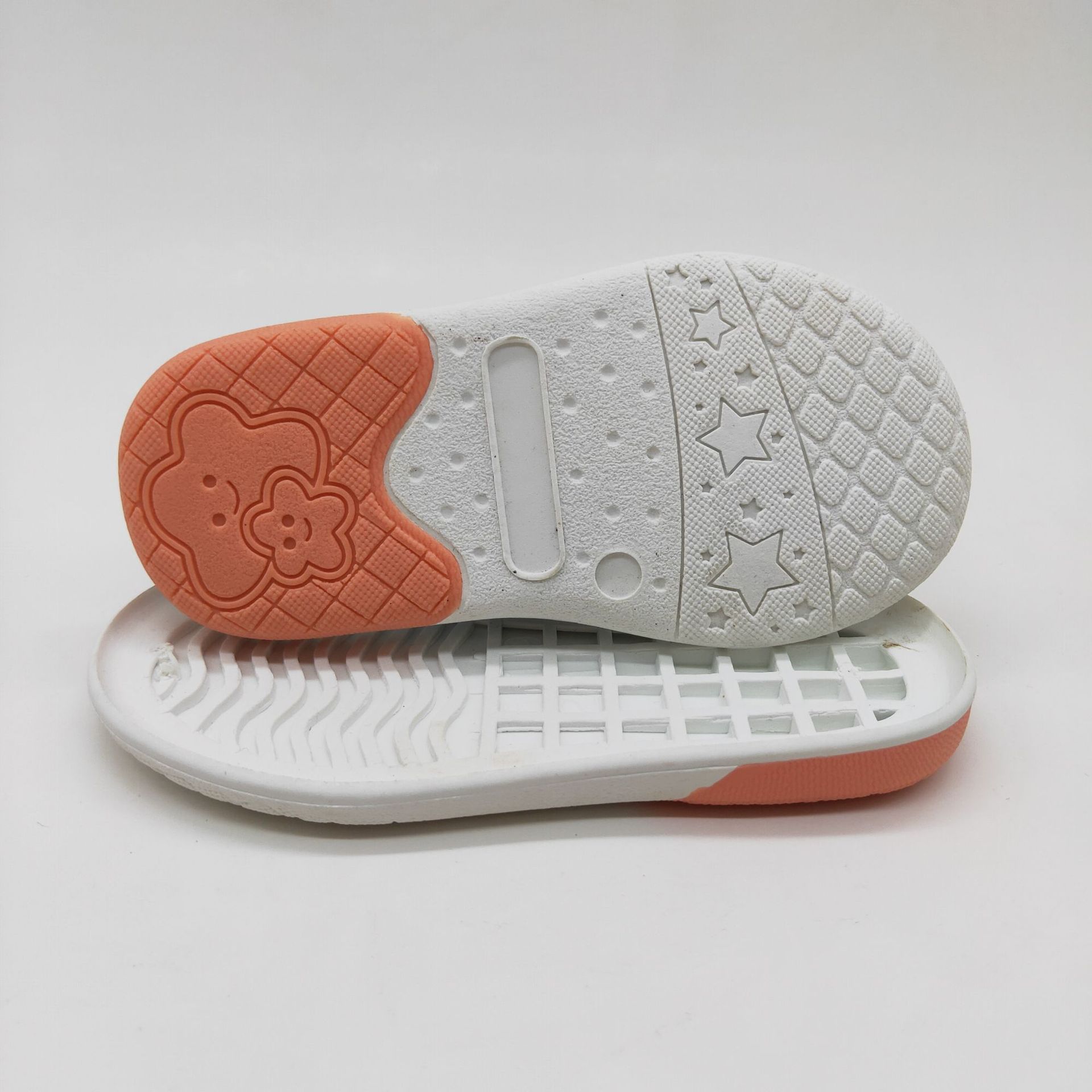 鞋材批发佛山底厂生产tpr注塑儿童鞋底柔软舒适双色耐磨大底1619