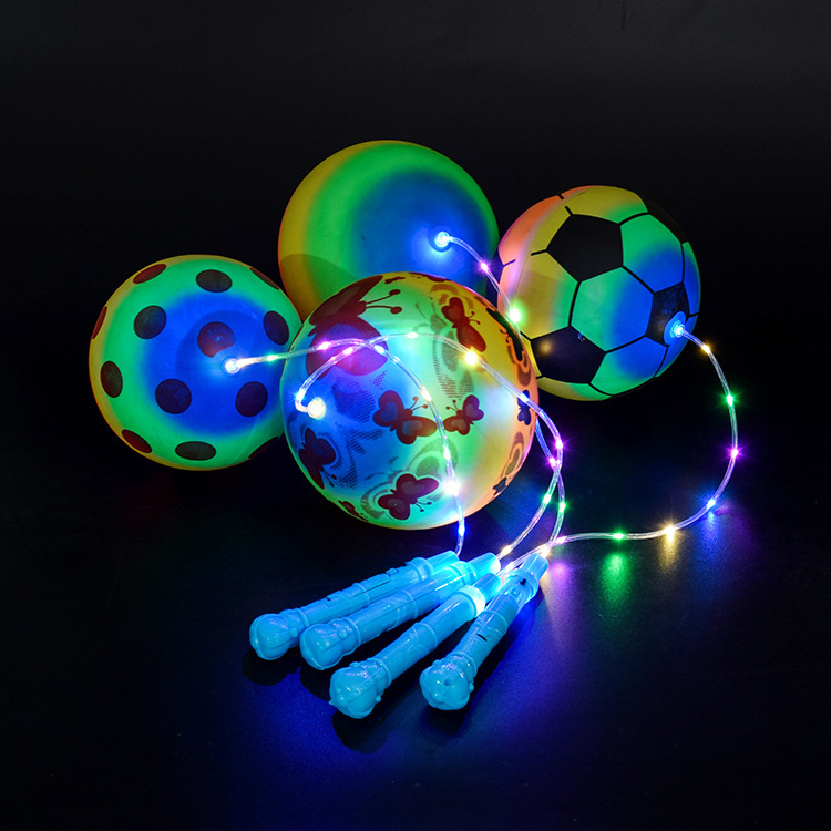 网红夜市摆摊玩具发光皮球玩具摆摊夜光手提灯笼儿童皮球足球玩具