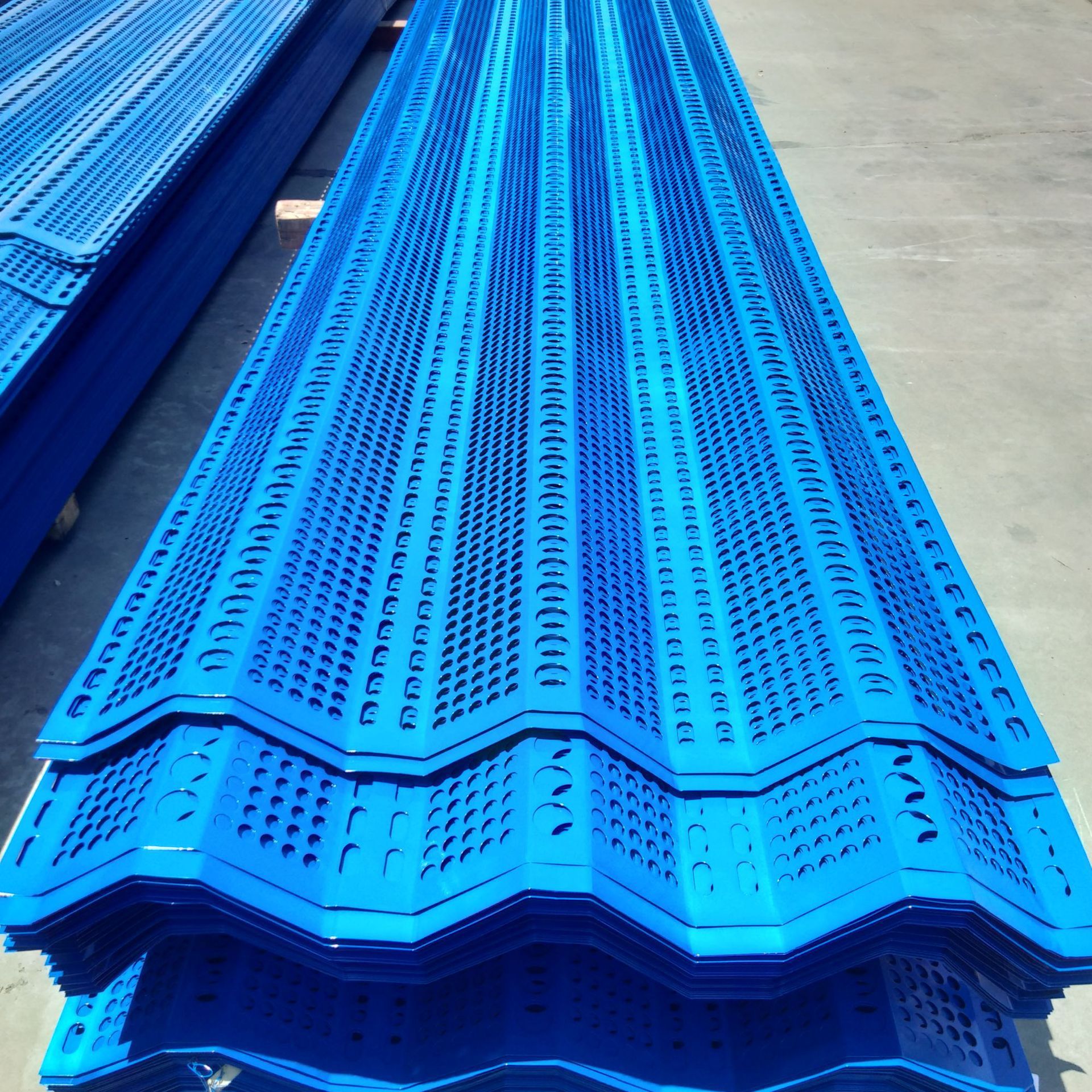 0成交423米钢格板钢板网 小型钢板拉伸网 菱形镀锌防滑踏板小型不锈钢