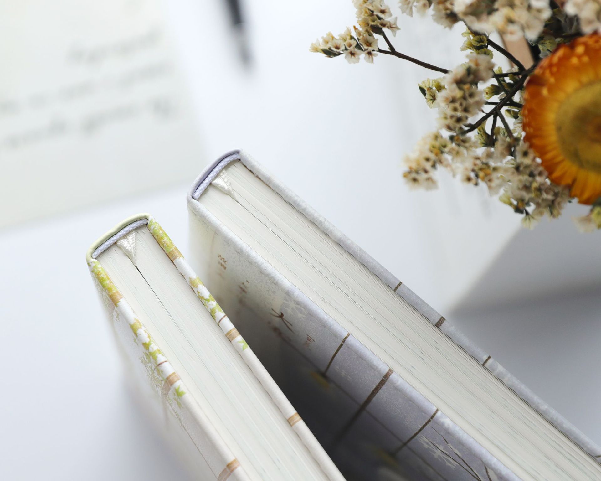 唯美手绘封面彩色内页插画手账本皮面uv笔记本精装彩色记事本定制