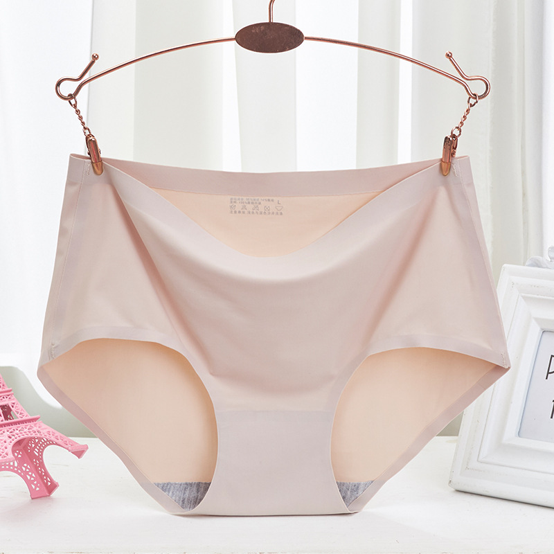 冰丝女式内裤新款超薄透明真丝性感中腰棉裆大码无痕外贸三角裤