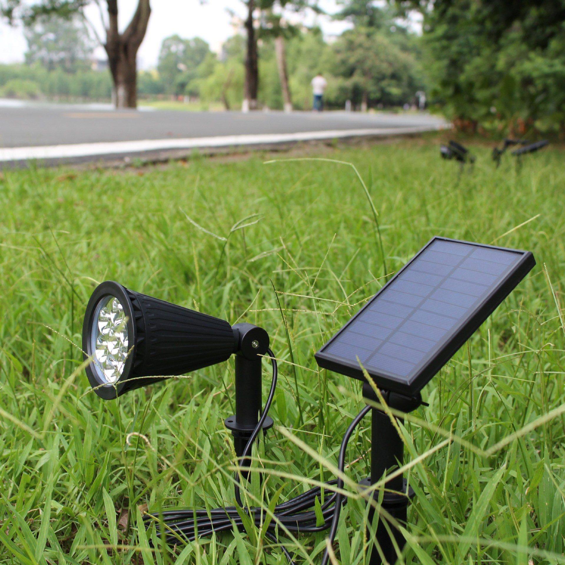 跨境太阳能灯插地草坪灯7led变色可定色户外景观射灯花园庭院壁灯