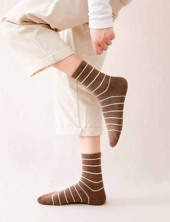 优の靴下全棉高橡筋细条纹女士中筒袜子20153