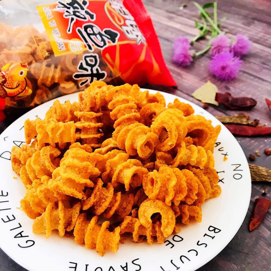 辈儿香麻辣鱼味卷膨化8090怀旧休闲办公室学校零食香脆油炸卷