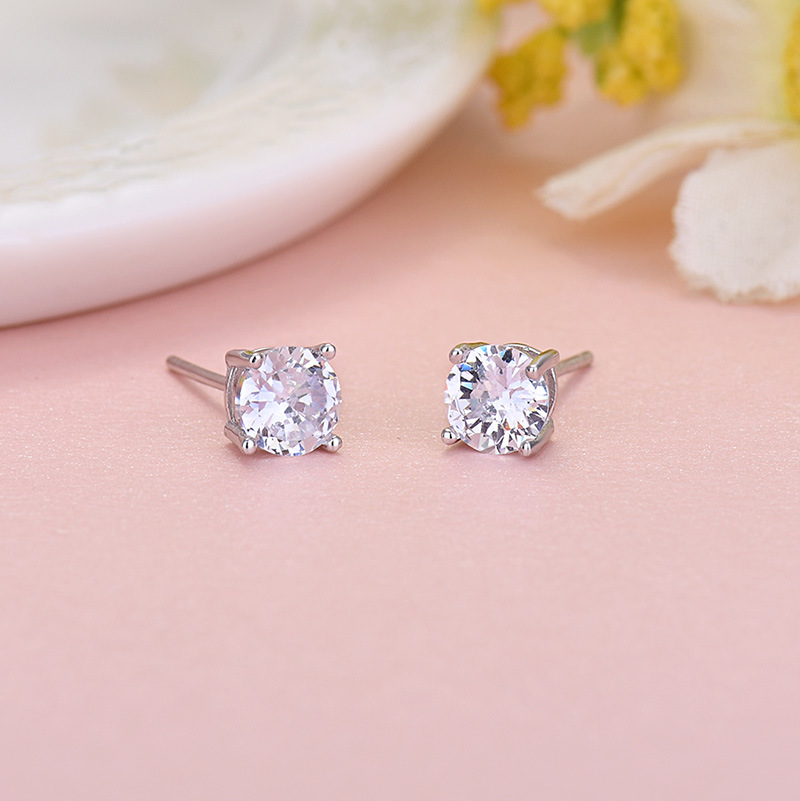 s925纯银耳饰四爪水晶锆石耳钉韩版时尚男女镶仿钻石耳环跨境饰品