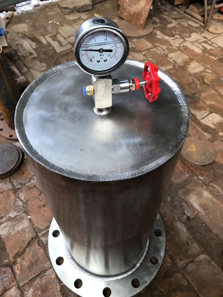 不锈钢水锤消除器9000x活塞式防止水锤消音吸纳器dn5080150250