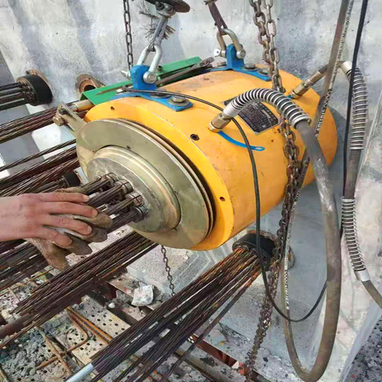 甘肃省 兰州中拓销售穿心式千斤顶预应力张拉千斤顶卧式千斤顶