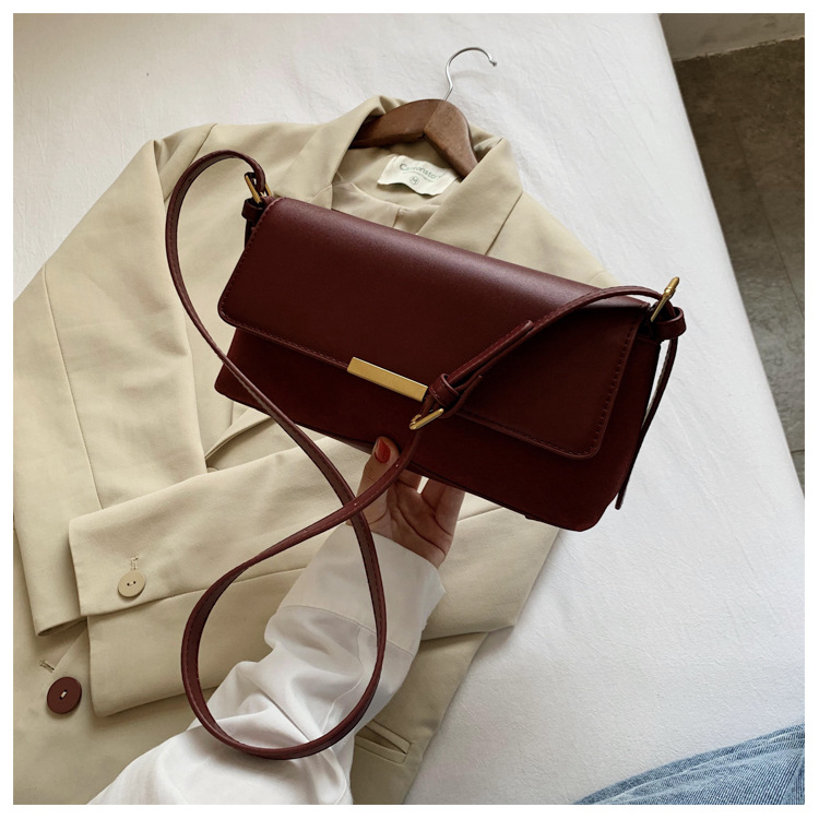 磨砂皮包包复古腋下法棍包小众小方包2020新款潮单肩斜挎包女包