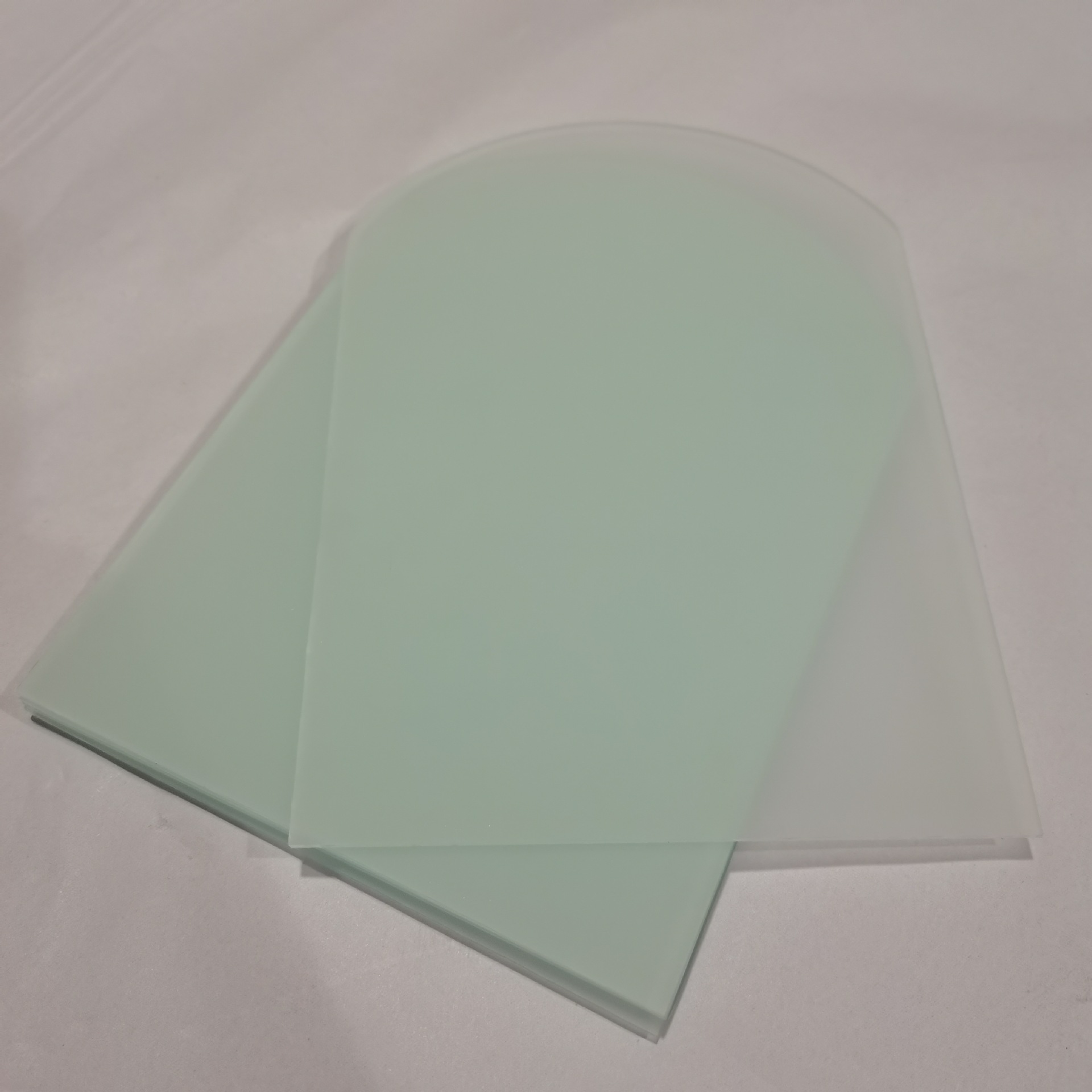 钢化磨砂玻璃镜片加工 圆形磨砂玉沙玻璃 圆形灯具磨砂玻璃镜片