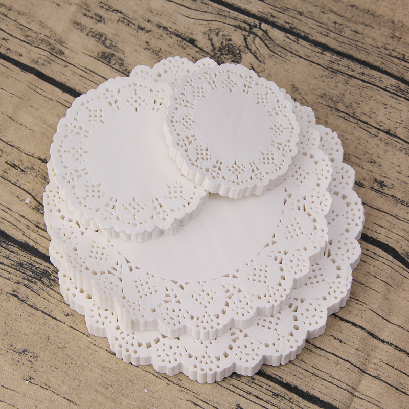 150 round Lace Paper Hollow Insulation Doyley Kitchen Oil-Absorbing Flower Paper Placemat Cake Paper round