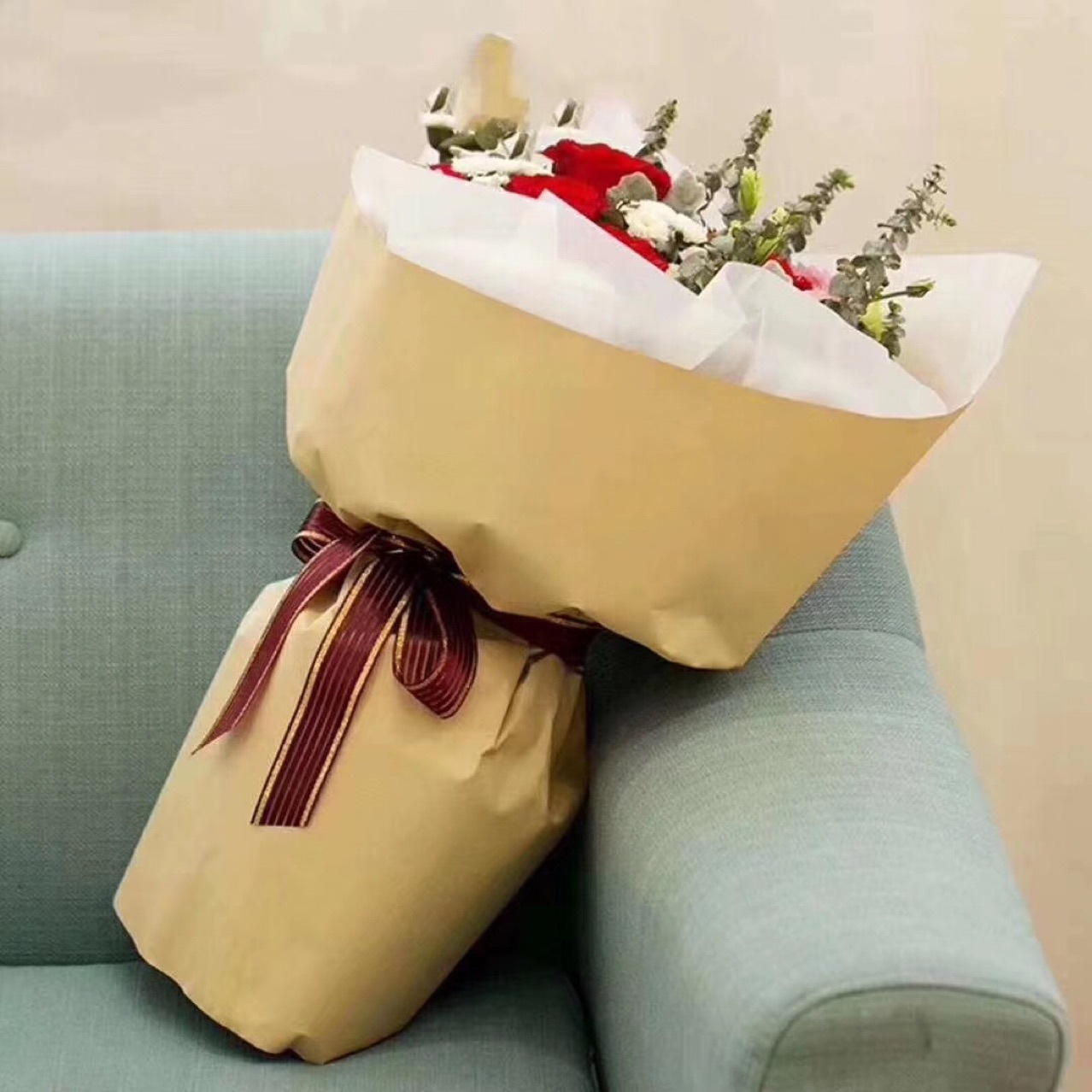 包邮纯包牛皮纸鲜花包装纸复古纸英文报纸礼品原色鲜花立体包装纸