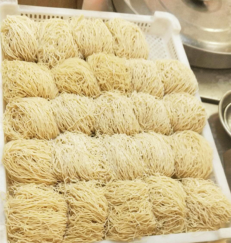 港式云吞面竹升面碱水面生面细蓉粤港特色食材共个面团斤包邮