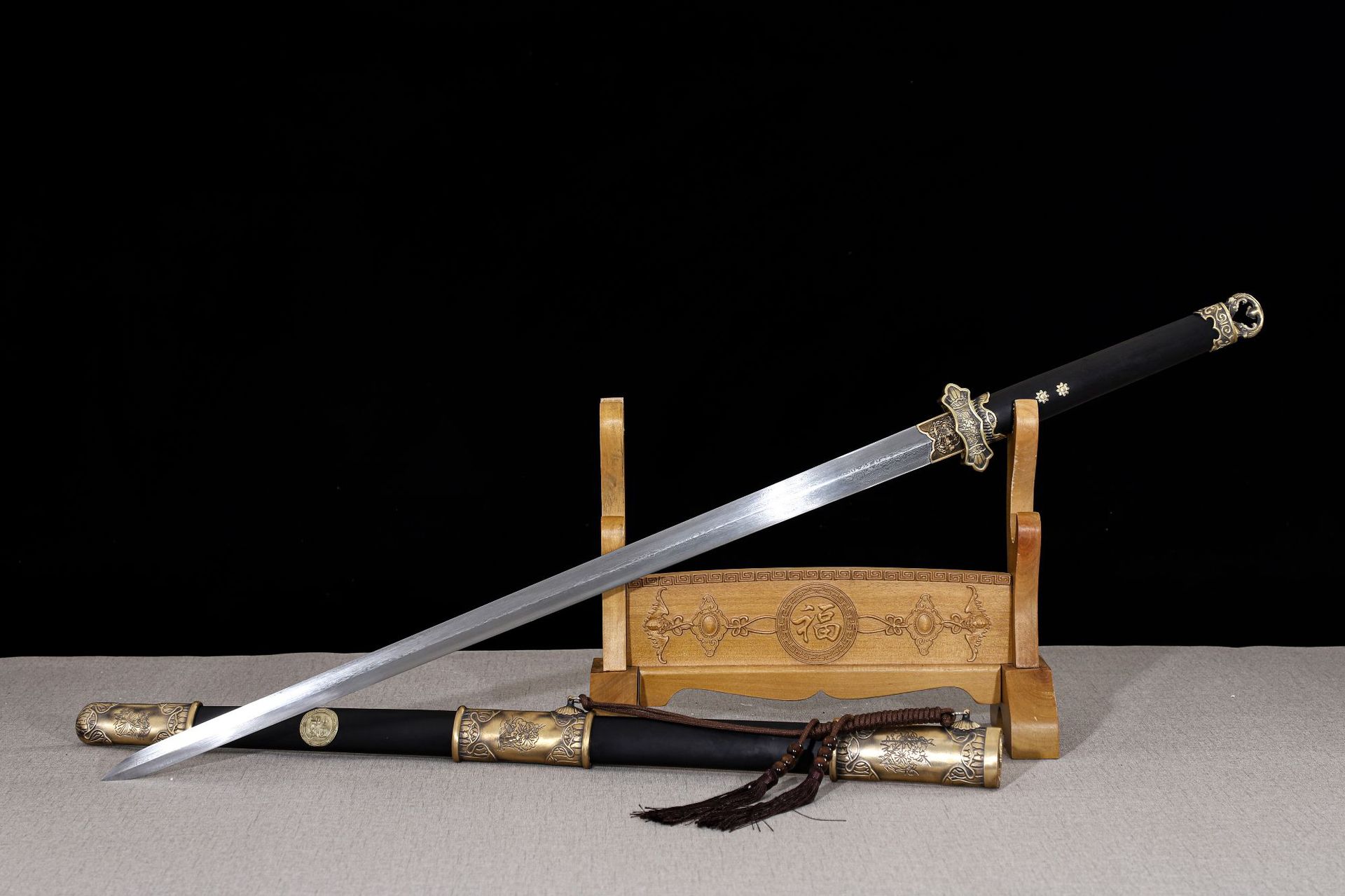 龙泉市刀剑工艺收藏品刻花复古宝剑手工锻打长剑唐剑冷兵器未开刃