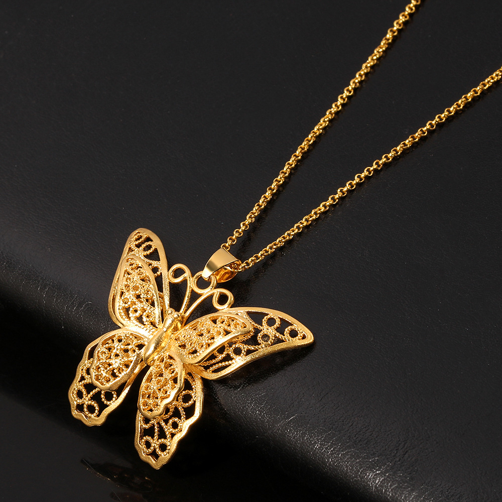 2020新款镂空双层金属蝴蝶吊坠欧式吊坠蝴蝶项链女毛衣链厂家批发