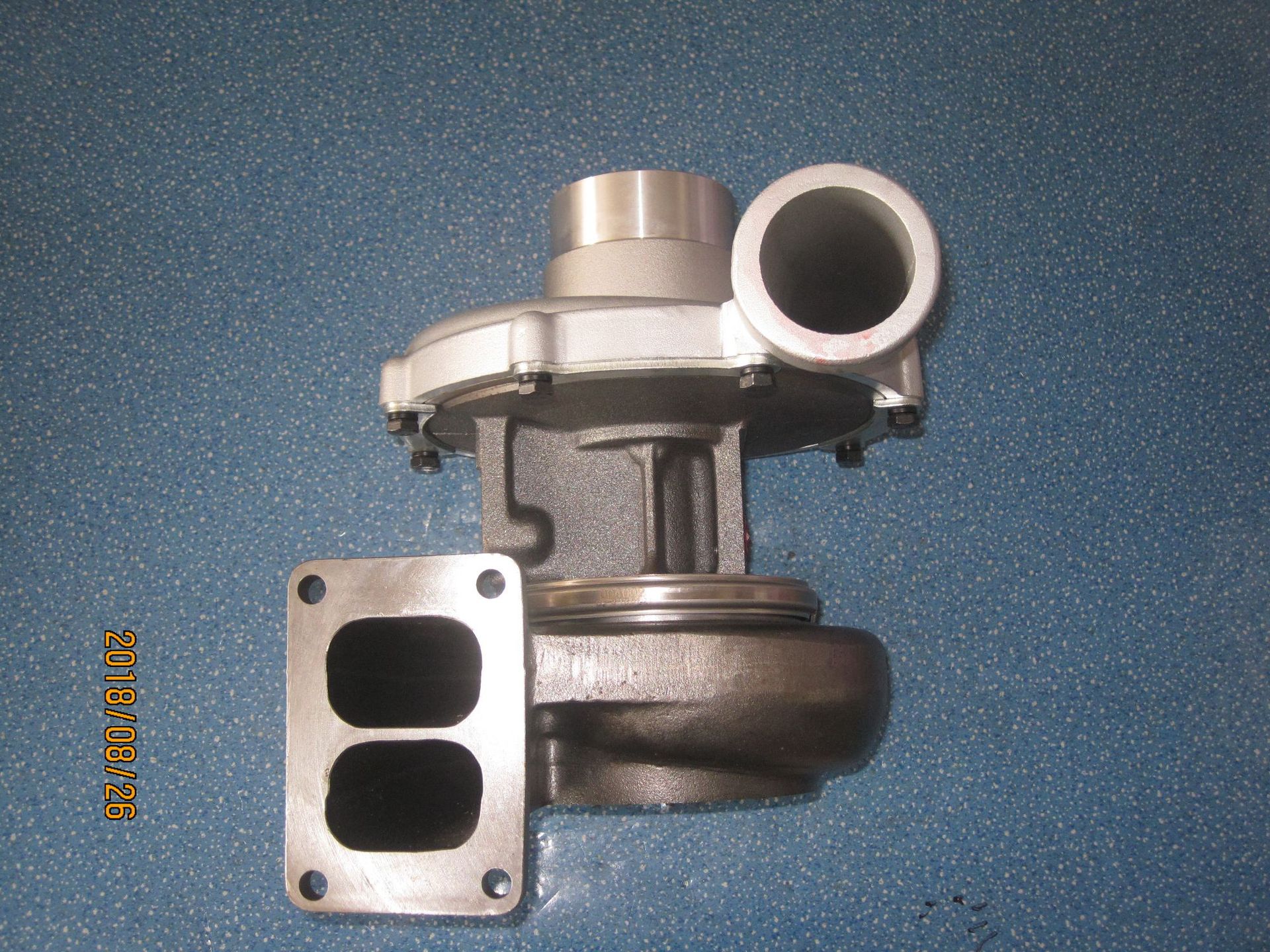 河南柴油机tbd234v8发动机 涡轮增压器gj100e 6.0529.20.0.0075