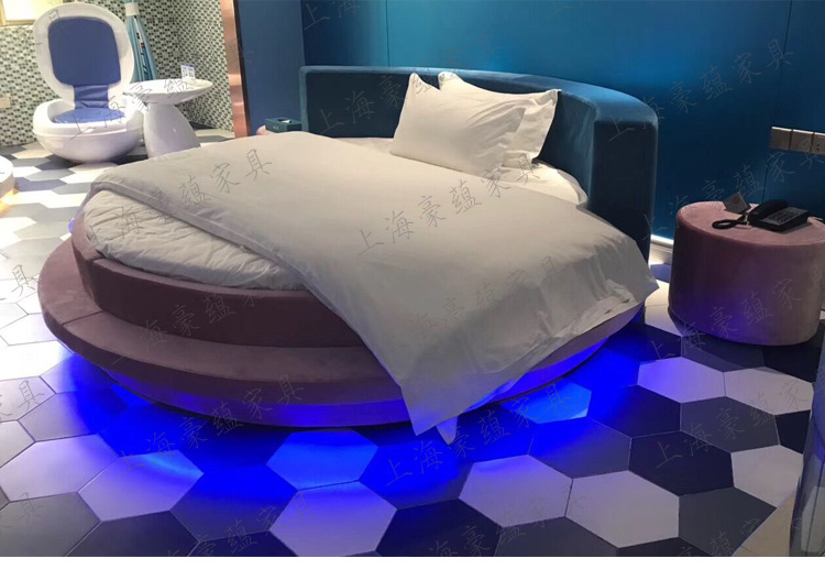 酒店定做情趣榻榻圆床双人震动民宿合欢床夫妻助力电动床宾馆水床