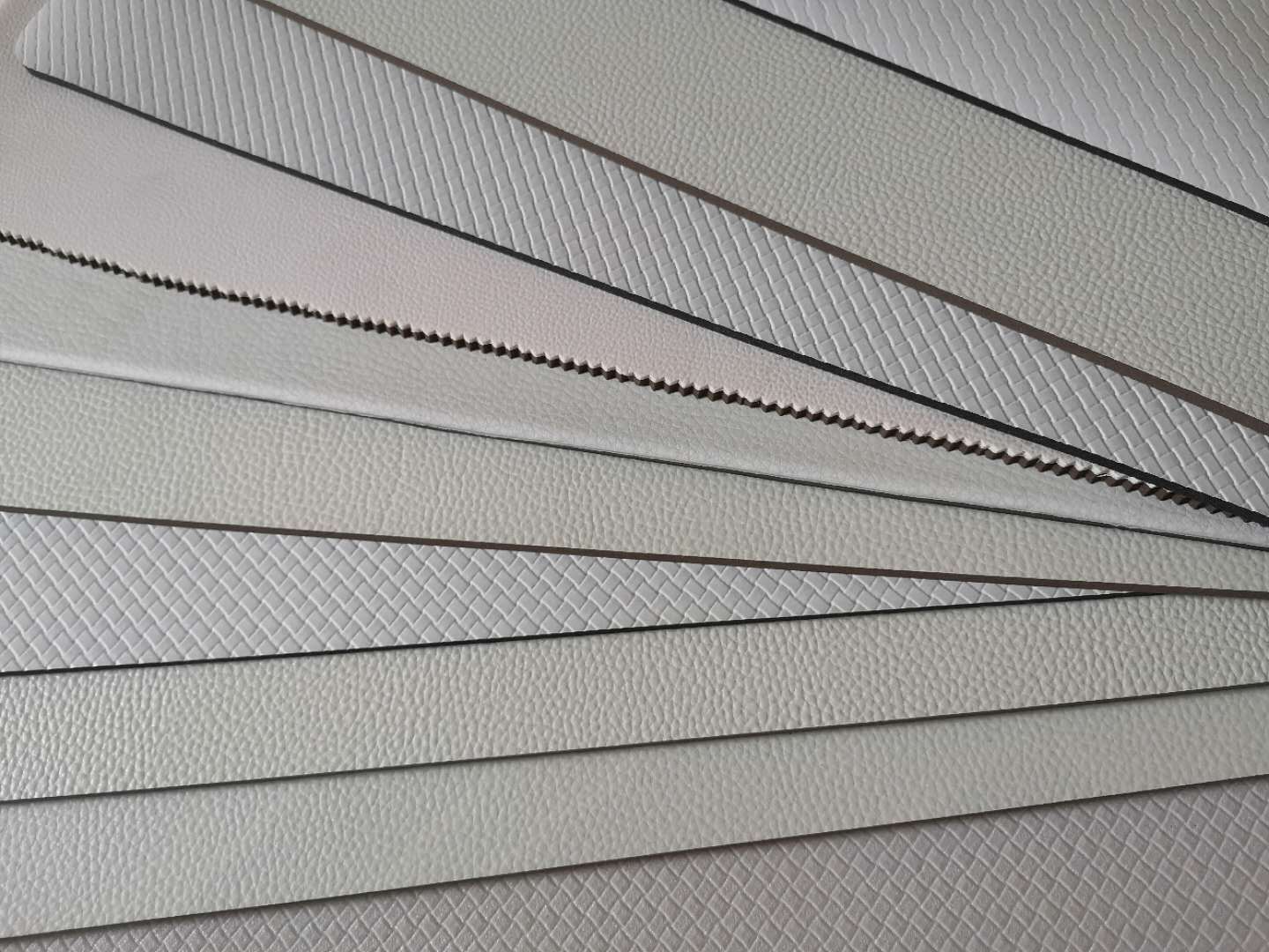 厂家供应厨房地垫人造革 pvc加厚无底布发泡皮革