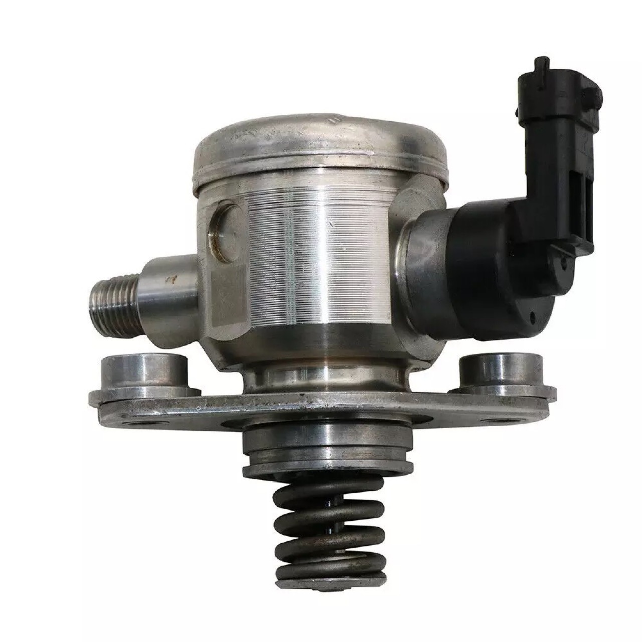 适用于别克君威24君越24gl8s24高压油泵12641847