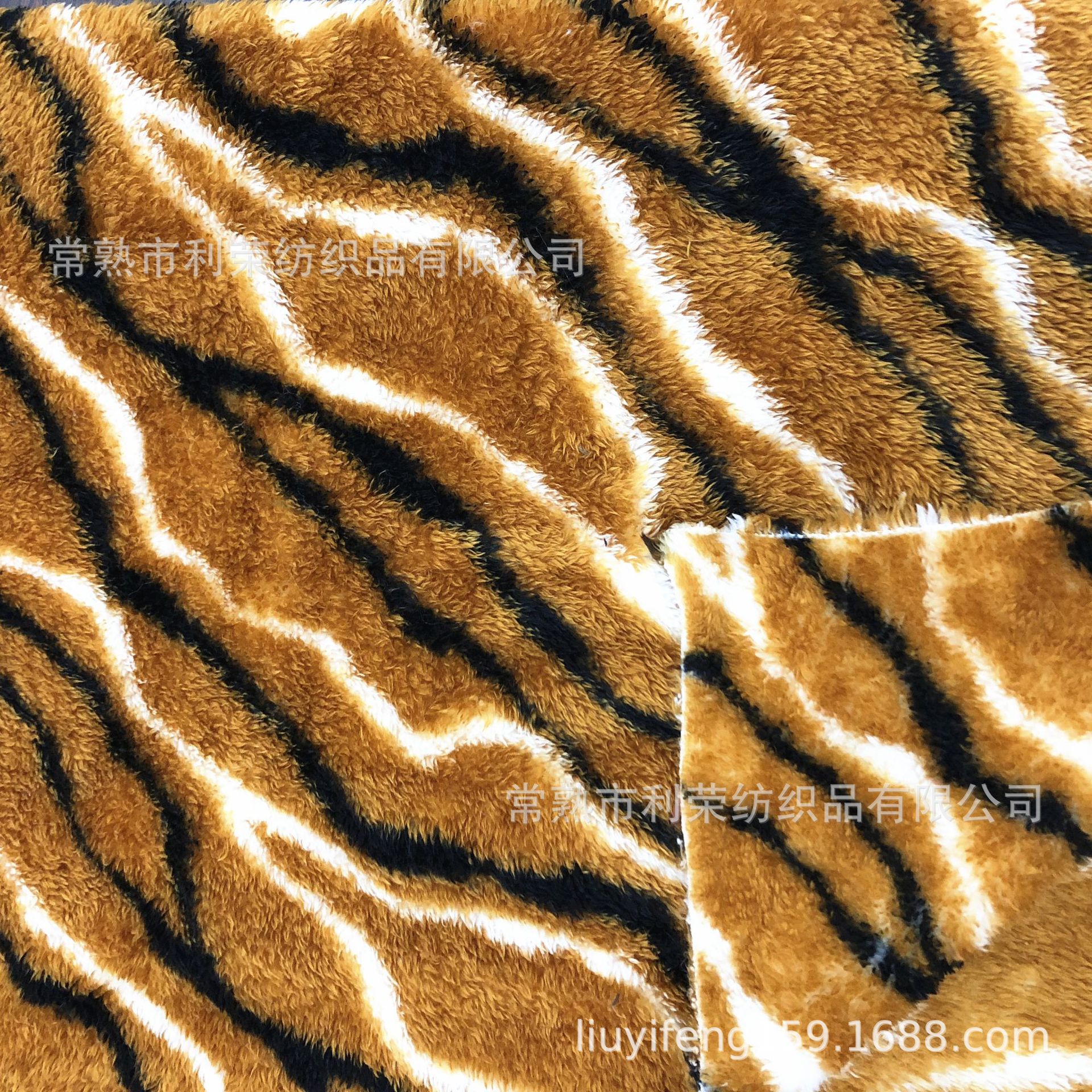 常熟利荣 8毛双面绒绒布印花290gsm秋冬服装面料泡泡绒家居服面料
