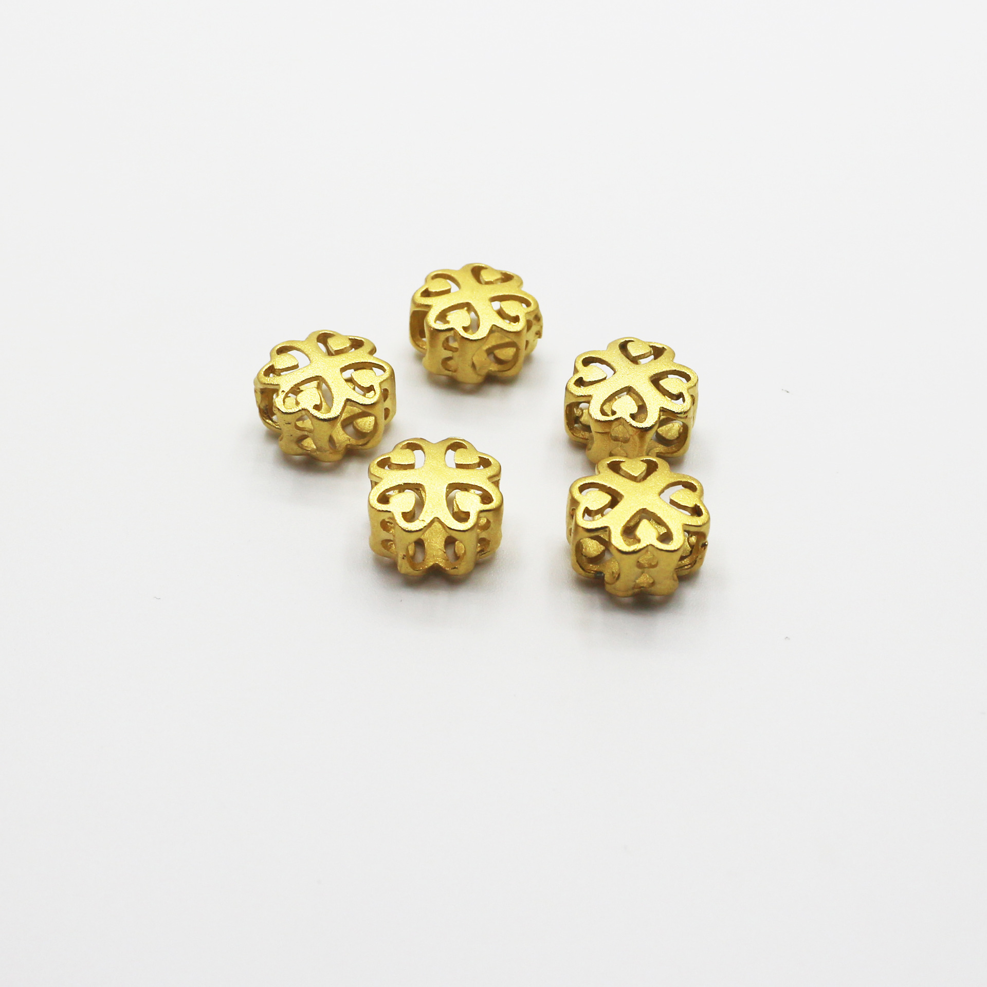 金色,可根据客户要求电镀不同的颜色产品材质:铜产品用途:各种串珠