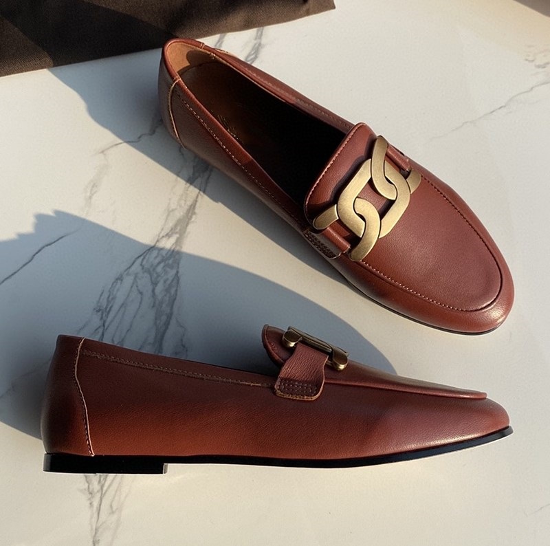 20外贸新款苏茵茵 葡萄妈复古金扣真皮一脚蹬懒人乐福鞋女小皮鞋