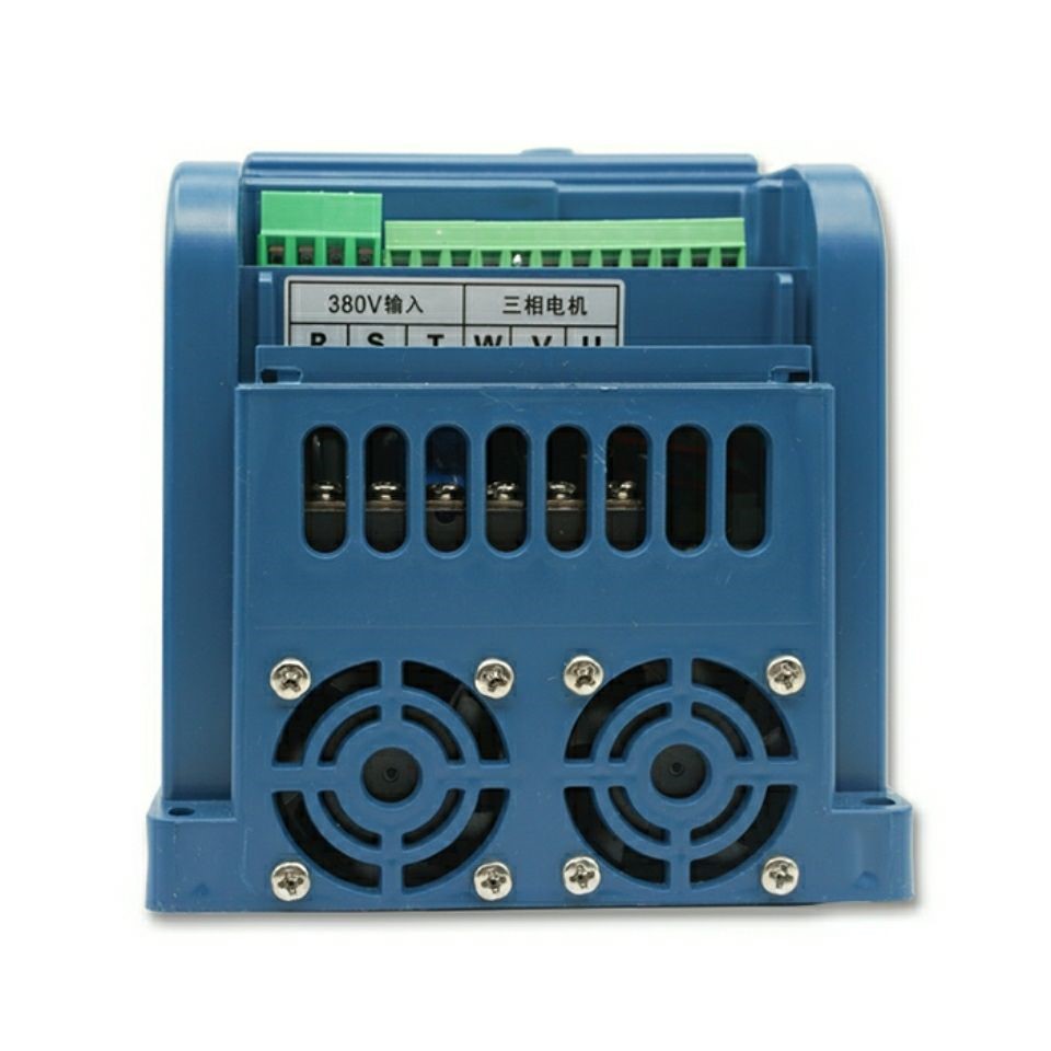 15/22/37/单相开关三相220v电机水泵恒压供水变频器5.5kw380v调速