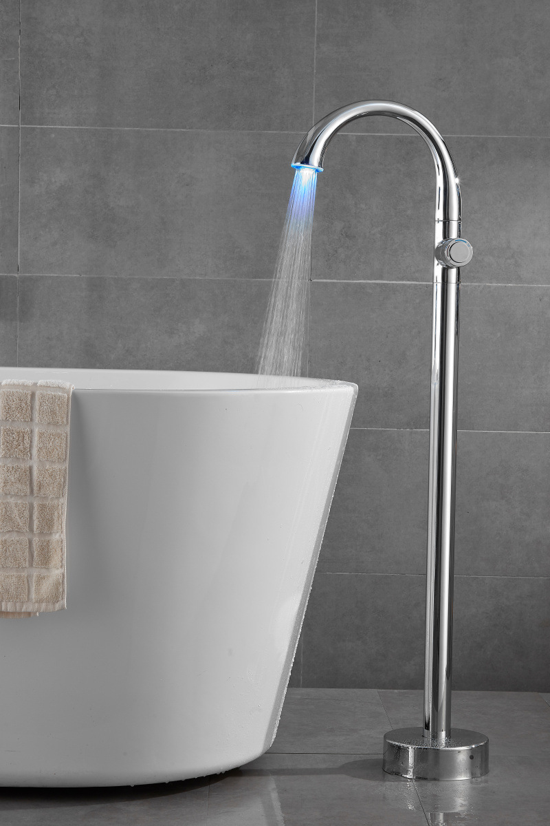 led温控带灯水力发电单把立柱盆落地式木桶水龙头淋浴立式浴缸