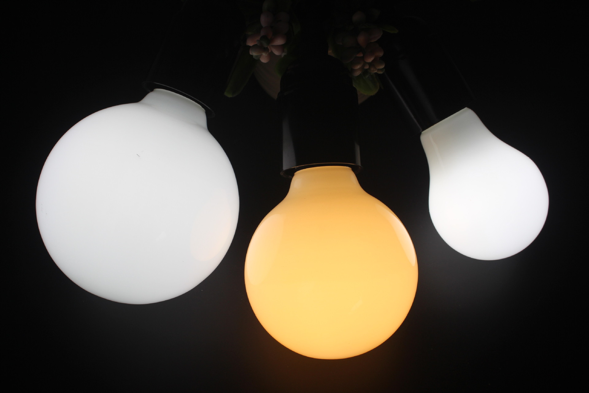 led龙珠灯泡家用e27 e14恒流圆灯泡化妆镜前灯泡奶白球泡螺口复古