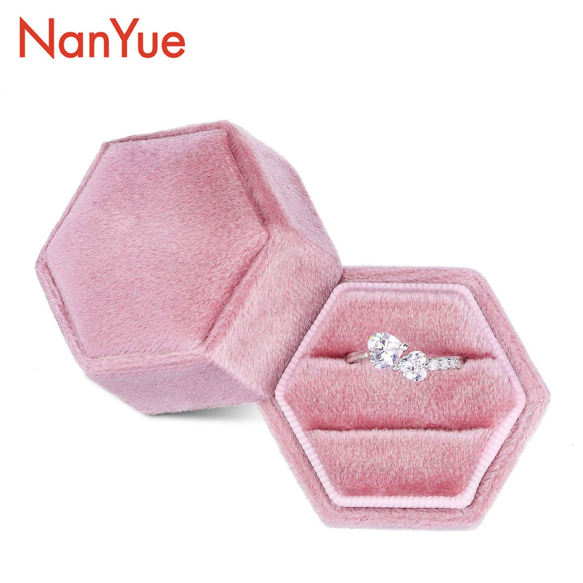 现货天鹅绒戒指盒复古六边形天地盖求婚绒布戒指盒首饰盒珠宝盒