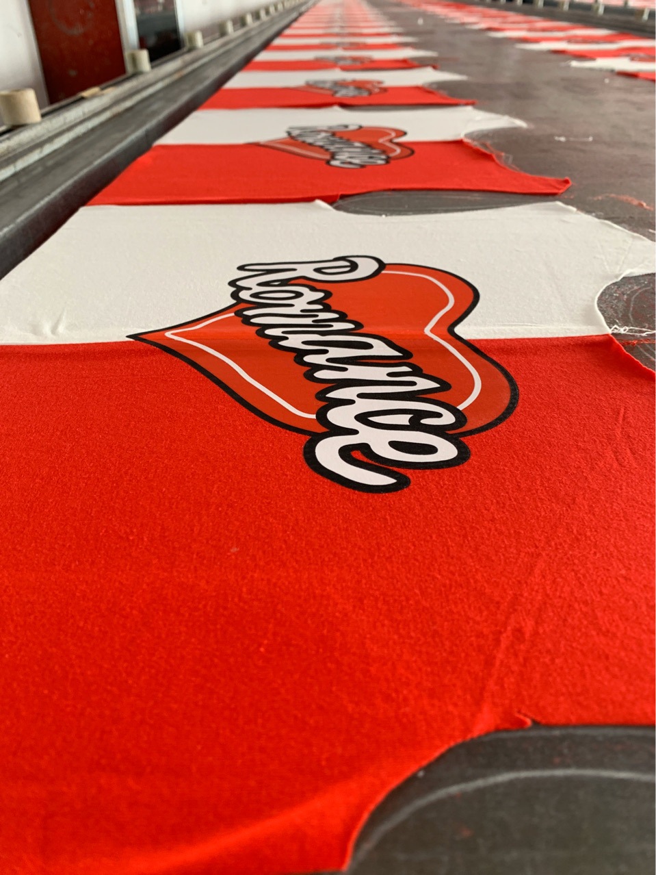 杭州印花厂 丝网印花 康丽白墨直喷工艺 数码直喷 成衣胶印 烫金