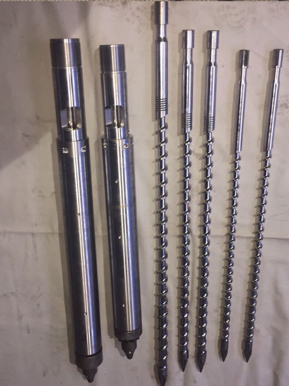 厂家供应各类大小注塑机挤出机橡胶机炮筒螺杆